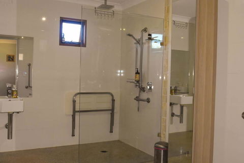 Swan Valley Sisters - Accommodation Whitsundays 19