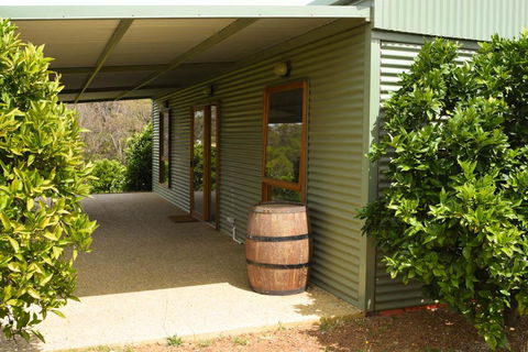 Swan Valley Sisters - Accommodation Whitsundays 20