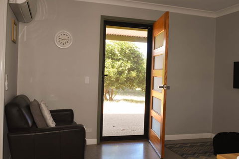 Swan Valley Sisters - Accommodation Whitsundays 17