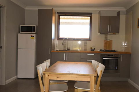 Swan Valley Sisters - Accommodation Whitsundays 16