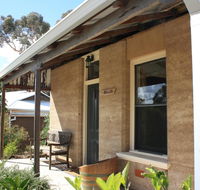 Hotham Ridge Winery and Cottages - Accommodation Whitsundays