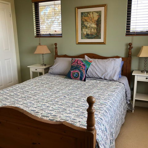 Mullaloo Beachfront Retreat - Accommodation Whitsundays 8