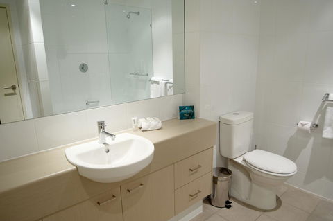 Quest Scarborough - Accommodation Whitsundays 1