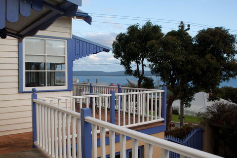 Lotti's House - Accommodation Whitsundays 0