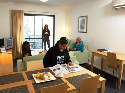 Leeuwin Apartments - Accommodation Whitsundays 10