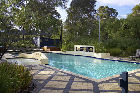 Leeuwin Apartments - Accommodation Whitsundays 6