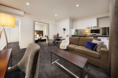 Attika Hotel - Accommodation Whitsundays 8