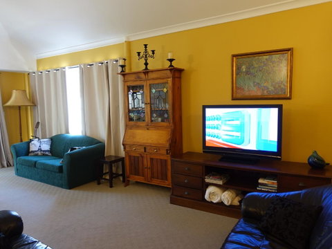 The Blacksmiths Cottage - Accommodation Whitsundays 34