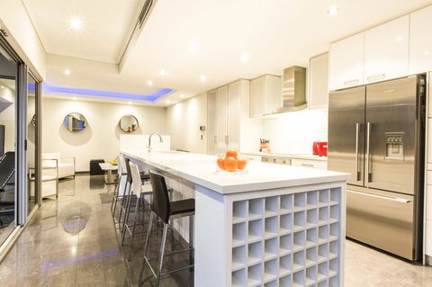 Ambar Villa Between City And Freo - Accommodation Whitsundays 12