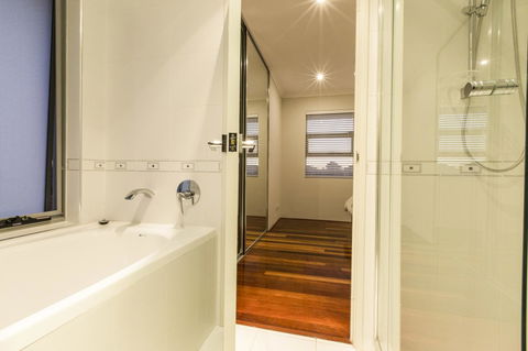 Ambar Villa Between City And Freo - Accommodation Whitsundays 19