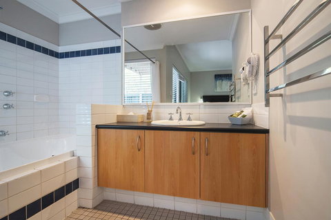 Margarets Forest - Accommodation Whitsundays 13