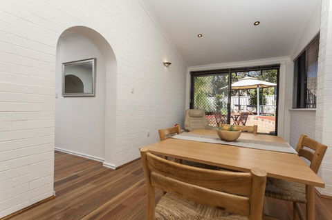 Attadale Excutive Villa - Accommodation Whitsundays 9