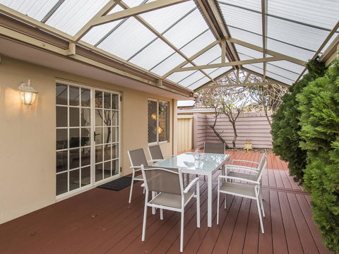 Luxury Federation Style Home - Sleeps 10 - Accommodation Whitsundays 15
