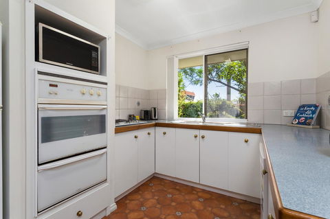 Como South Perth Villa - Accommodation Whitsundays 26