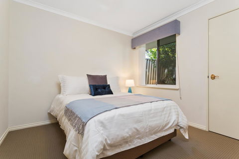Como South Perth Villa - Accommodation Whitsundays 6