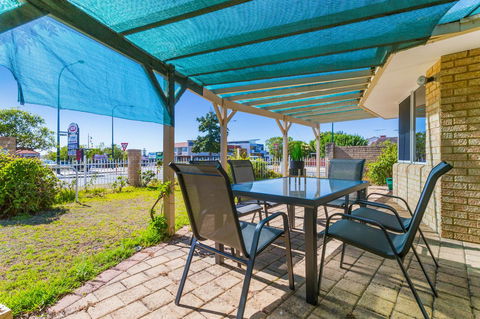 Como South Perth Villa - Accommodation Whitsundays 10