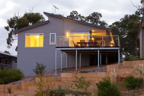 Cape Villas - Accommodation Whitsundays 25
