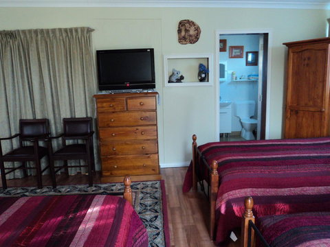 Armadale Cottage Bed & Breakfast - Accommodation Whitsundays 28