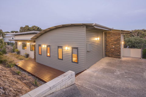 12/26 Yallingup Beach Road - Accommodation Whitsundays 1
