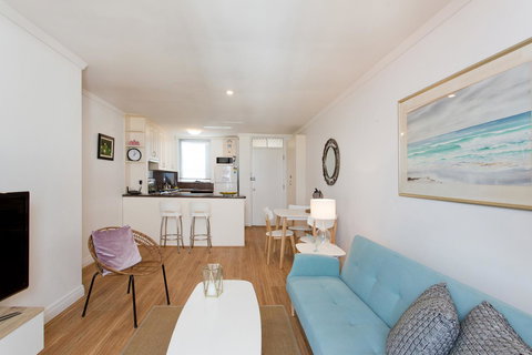 Ocean Breeze Apartment - Accommodation Whitsundays 9