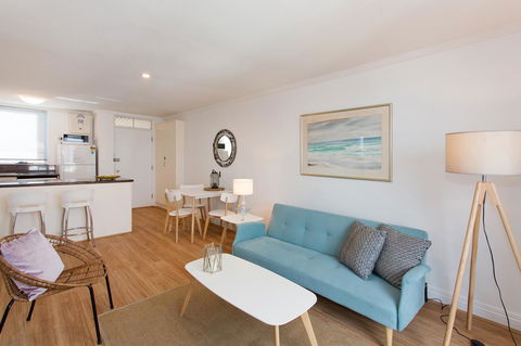 Ocean Breeze Apartment - Accommodation Whitsundays 10