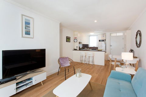 Ocean Breeze Apartment - Accommodation Whitsundays 8