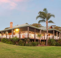 The Farmhouse - Accommodation Whitsundays