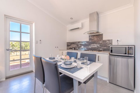 'Bindoon Valley Escape' Cottage - Accommodation Whitsundays 1