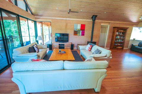 Arum - Close To The Margaret River - Accommodation Whitsundays 11