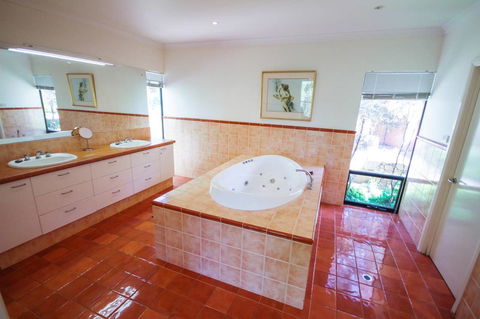 Arum - Close To The Margaret River - Accommodation Whitsundays 25