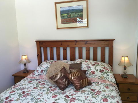 Nivalis Bed And Breakfast - Accommodation Whitsundays 8