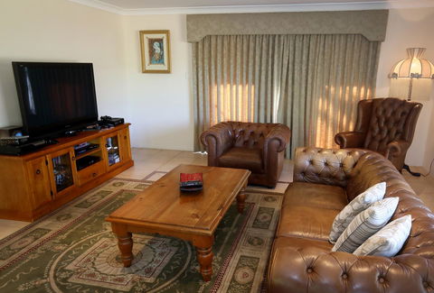 Nivalis Bed And Breakfast - Accommodation Whitsundays 21