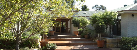 Nivalis Bed And Breakfast - Accommodation Whitsundays 4