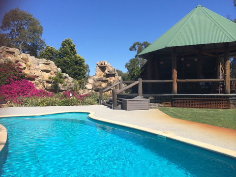 Nivalis Bed And Breakfast - Accommodation Whitsundays 18