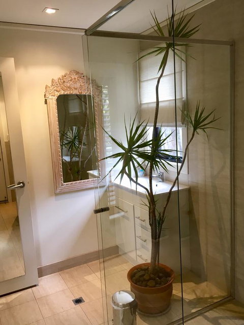 DESIGNER'S STUDIO - Accommodation Whitsundays 14