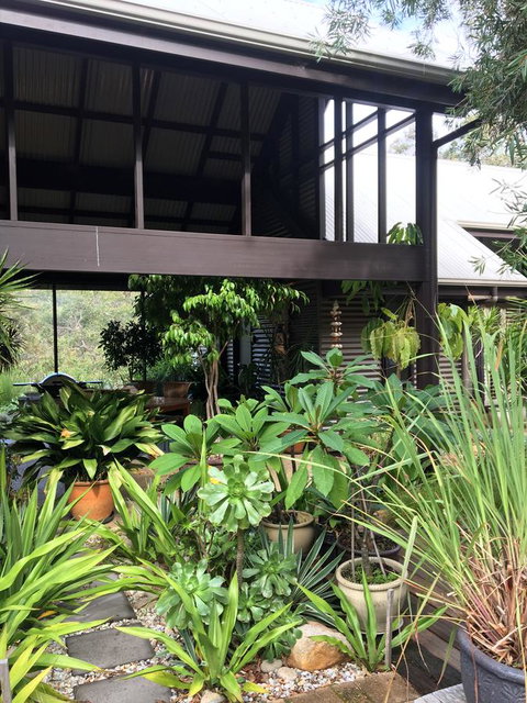 DESIGNER'S STUDIO - Accommodation Whitsundays 12