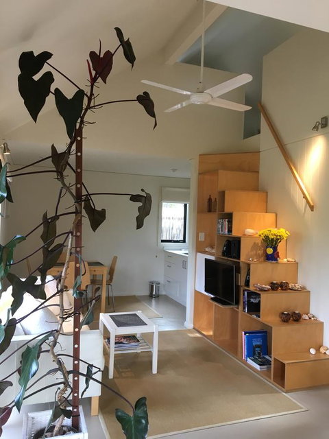 DESIGNER'S STUDIO - Accommodation Whitsundays 16