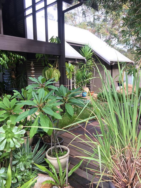 DESIGNER'S STUDIO - Accommodation Whitsundays 19