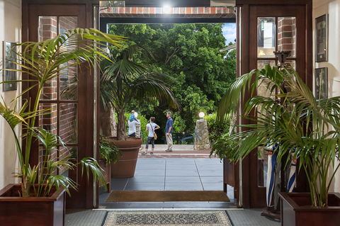 Caves House Hotel & Apartments Yallingup - Accommodation Whitsundays 9