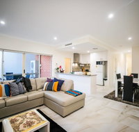 VIP Stays - Villa De Burswood Luxury 3BR Suite w/ King Bed FREE WIFI - Accommodation Whitsundays