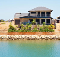 27 Corella Court - Exquisite Marina Home With a Pool and Wi-Fi - Accommodation Whitsundays