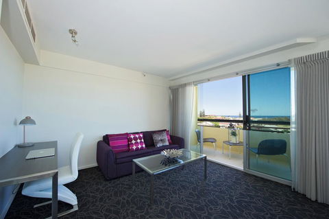 Best Western Plus Hotel Lord Forrest - Accommodation Whitsundays 29