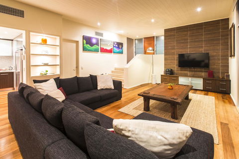 Arthouse - Accommodation Whitsundays 7
