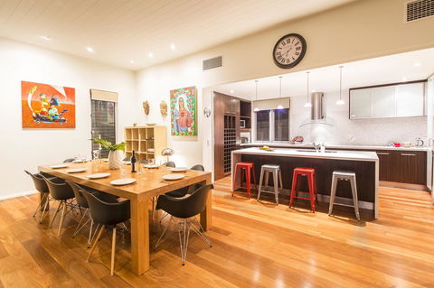 Arthouse - Accommodation Whitsundays 23
