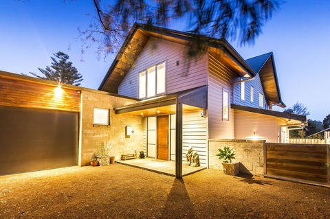 Arthouse - Accommodation Whitsundays 26