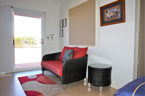 Osprey Holiday Village Unit 203 1 Bedroom - Accommodation Whitsundays 6