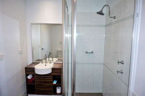Osprey Holiday Village Unit 203 1 Bedroom - Accommodation Whitsundays 9