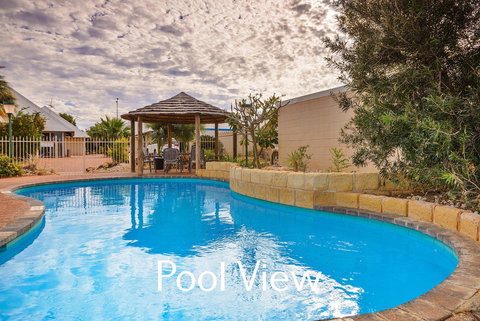 Osprey Holiday Village Unit 103 2 Bedroom - Accommodation Whitsundays 14