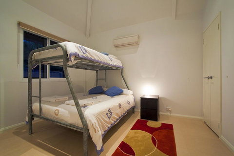 Osprey Holiday Village Unit 103 2 Bedroom - Accommodation Whitsundays 8
