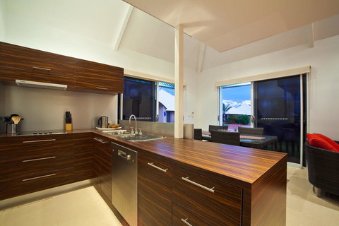 Osprey Holiday Village Unit 103 2 Bedroom - Accommodation Whitsundays 5